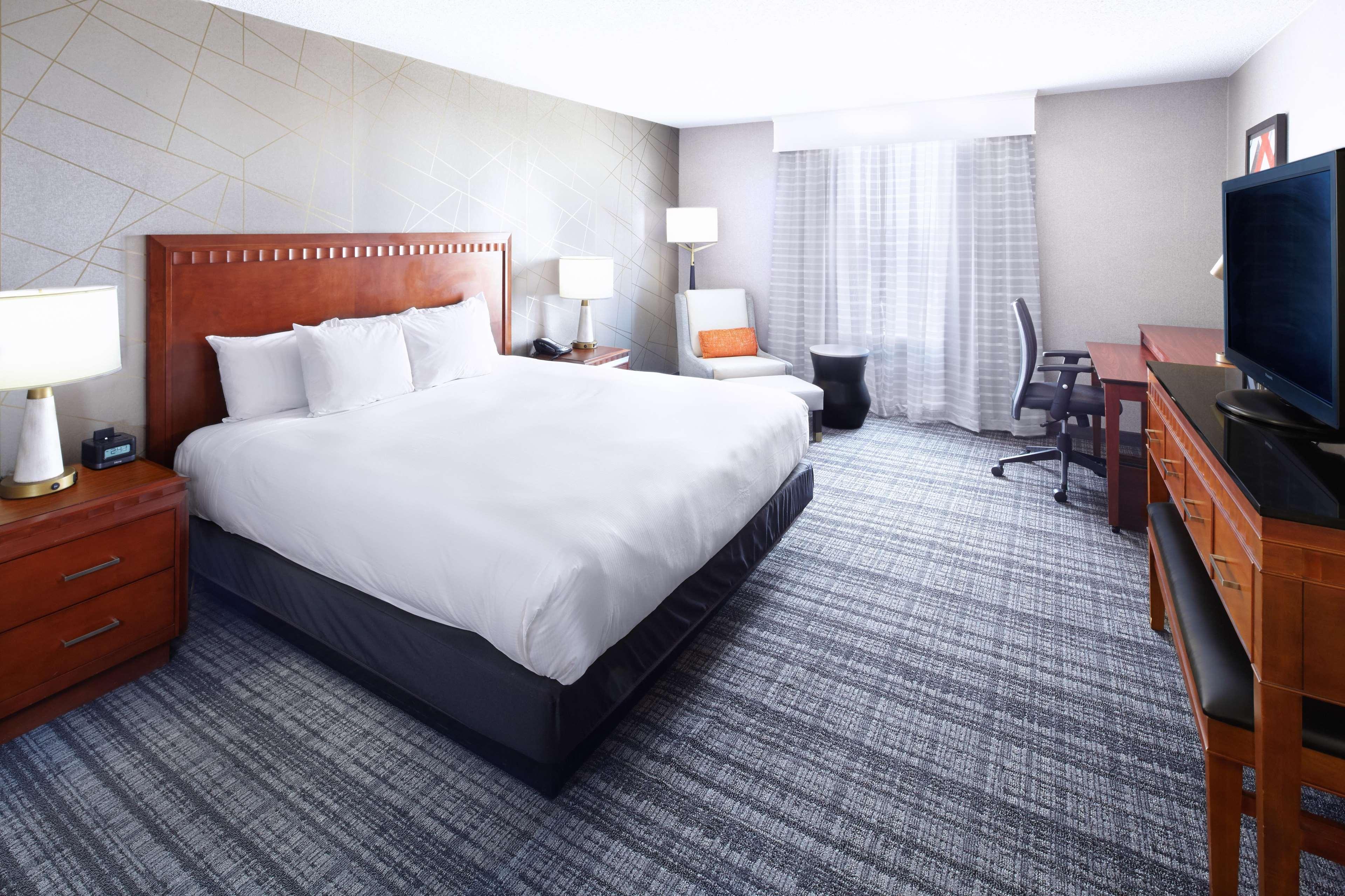 Doubletree By Hilton Dallas Near The Galleria Addison Exterior photo