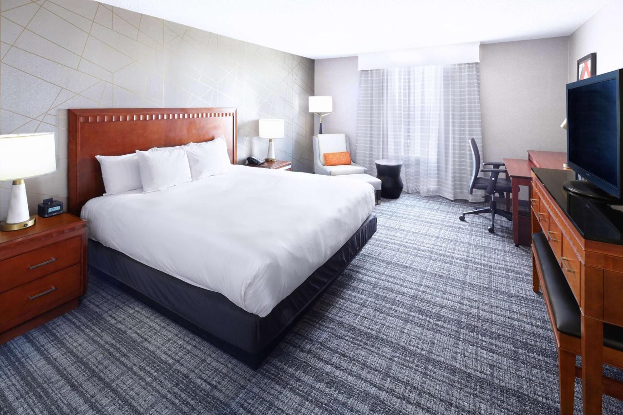 Doubletree By Hilton Dallas Near The Galleria Addison Exterior photo
